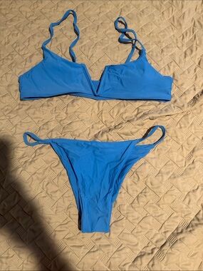 Women’s Blue V-Notch Bikini Set